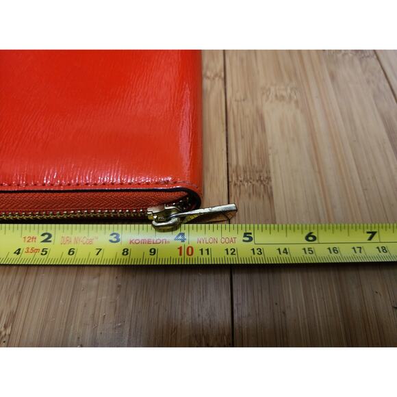 Tory Burch Robinson Zip Around Continental Travel Wallet Patent Leather Orange - Picture 8 of 8
